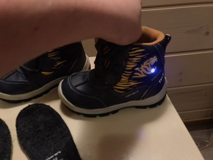 Ботинки Geox 23 размер