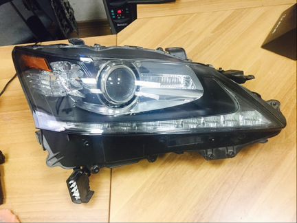 Фары на Лексус GS350 gs250 без дефектов