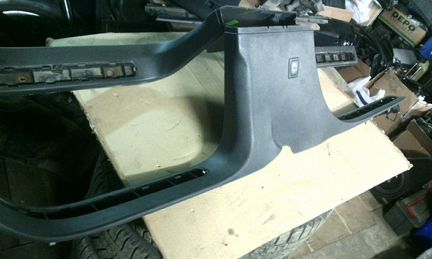 Обшивка порога VW Туарег 2003-2010 год