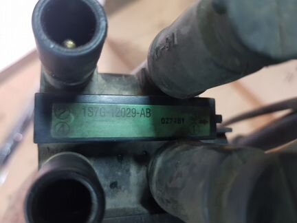 Катушка зажигания Ford Focus 2 Mondeo 3