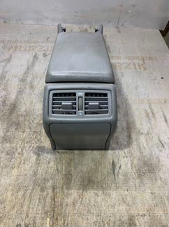 Подлокотник Mercedes E-Class W210 111.957 2.0L