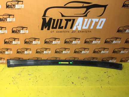 Молдинг крыши передний левый Mercedes E-Classe