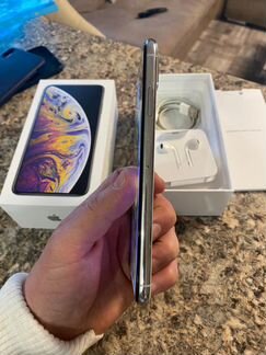 Телефон iPhone