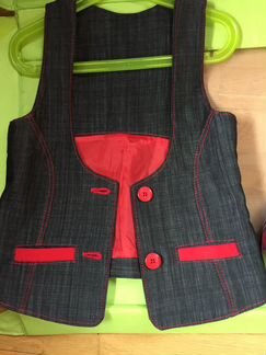 Продаётся жилет для девочки