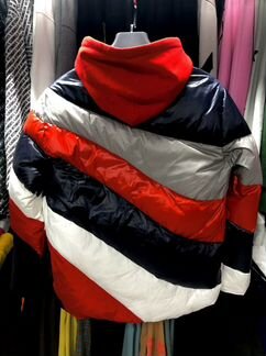 Пуховик Moncler