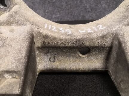 Кронштейн подушки АКПП для Mercedes A1402421340
