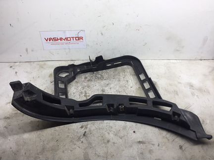 Кронштейн бампера задний левый Volkswagen Passat
