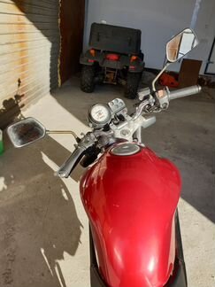 Продаю мотоцикл honda VTR 250