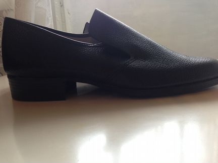 Продаю туфли мужские р. 40-43