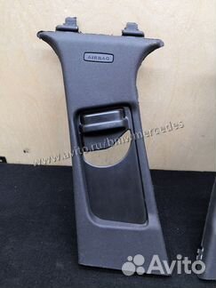 Обшивка средней стойки Мерседес w204