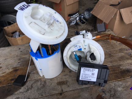 Mercedes-Benz W212 бензонасос