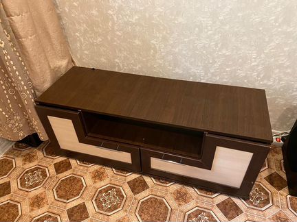 Тумба под телевизор