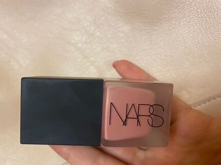Жидкие румяна Nars