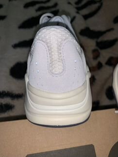 Adidas Yeezy Boost 700 Analog