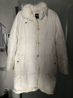 Пуховик Макс Мара с меховой отделкой. Размер 44-46