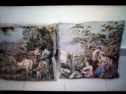 Подушки интерьерные 2 шт, разные