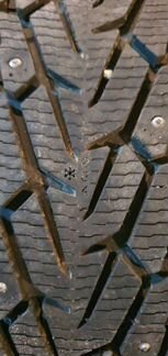 255/40 R19 nokian hakkapeliitta 7 новые