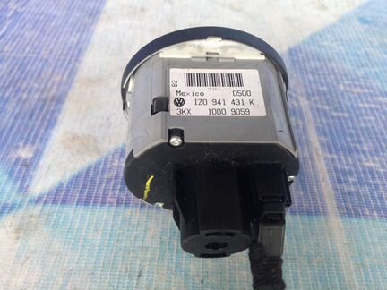 Блок управления светом фар с птф Шкода Октавиа 1Z