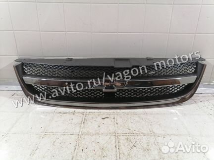 Решетка радиатора передняя Chevrolet Lacetti седан