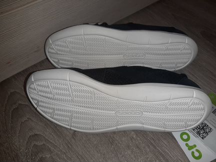 Новые кроссовки crocs