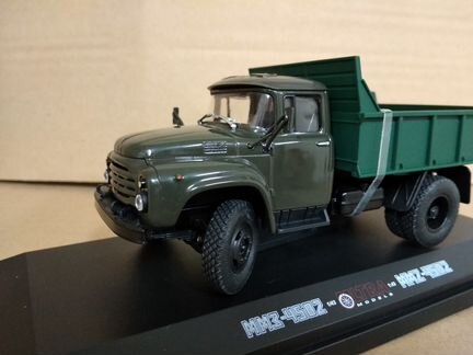 ЗИЛ-ммз-4502 самосвал (новая решетка), зеленый