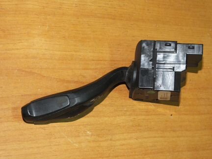 Переключатель поворотов Форд Фокус 3 AV6T-13335-AD