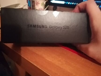 Samsung Galaxy S20 серый 128 гб,запечатанный