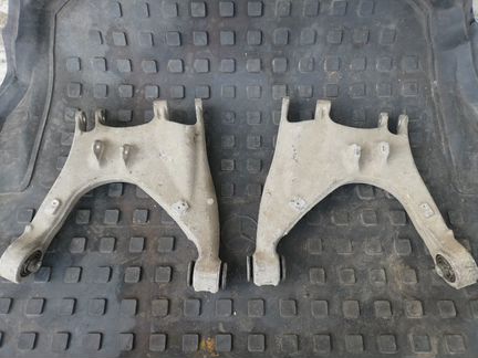 Рычаг задний нижний Audi A8 D3