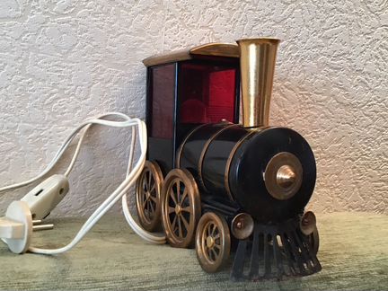 Светильник - паровоз
