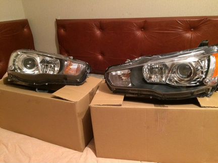 Фара передняя Mitsubishi Lancer 10 2007-2015