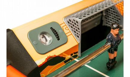 Настольный футбол (кикер) 