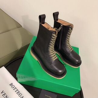 Полусапоги Bottega Veneta на шнуровке черные