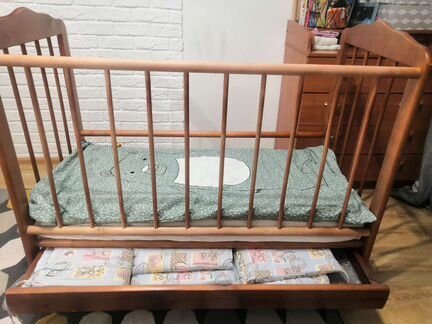 Кроватка с матрасом