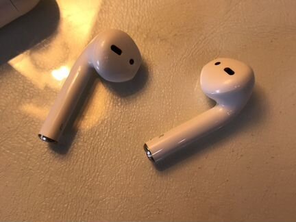 AirPods