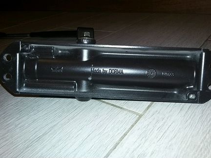 Доводчик Dorma