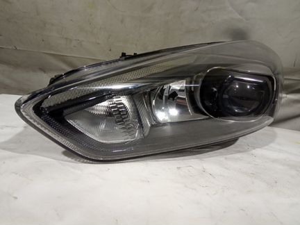 Фара левая Ford Focus ST