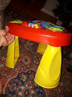 Развивающий столик-сортер