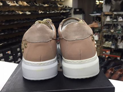 Кроссовки 37