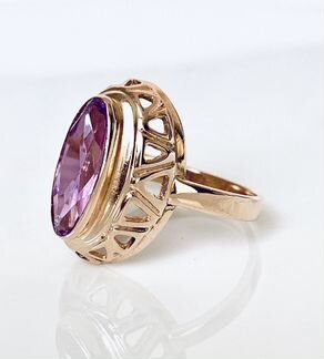 Золотое кольцо с корундом 583 проба