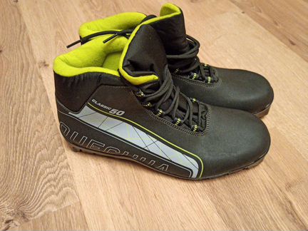 Лыжные мужские ботинки