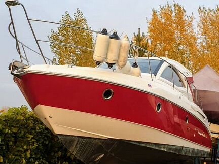 Моторная яхта Beneteau Monte Carlo 32