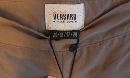 Брюки Bershka размер EUR 38 (RUS 44)
