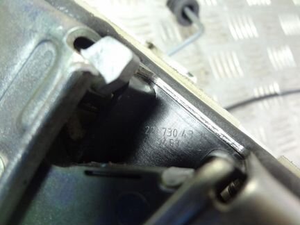 Замок двери задней левой Мерседес 221