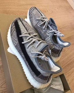 Yeezy Boost 350 V2 с Доставкой