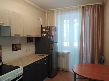 1-к квартира, 38 м², 1/4 эт.