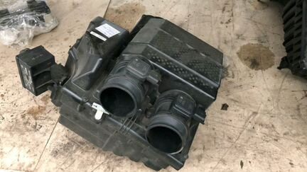 Корпус воздушного фильтра Range Rover Discovery 4