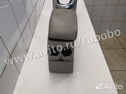 Центральная консоль 7589RX Peugeot 308