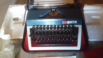 Печатная Машинка Erika 30/40. Сделано в гдр. новая